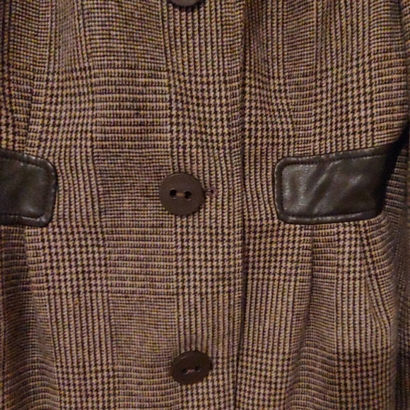 Via from Victoria's Secret Coat Size 8 - Picture 3 of 4